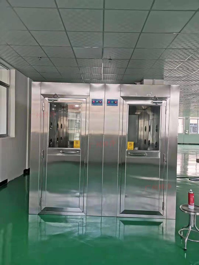 風淋室作為潔凈室入口的重要設備 風淋室作為潔凈室入口的重要設備