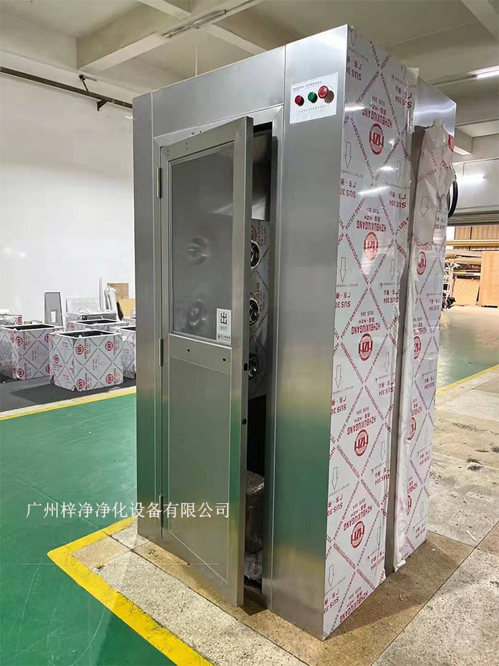 全不銹鋼風(fēng)淋室不會(huì)生銹 全不銹鋼風(fēng)淋室不會(huì)生銹